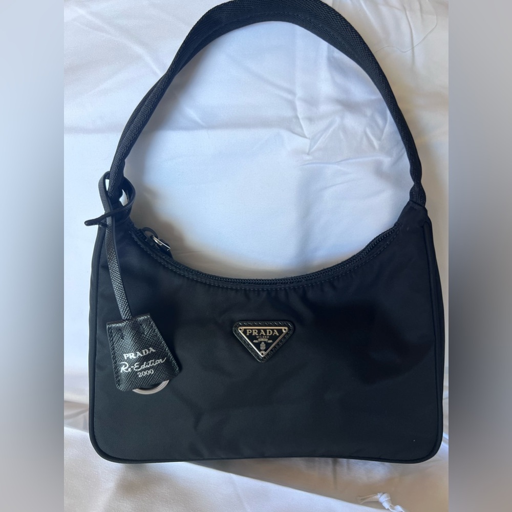 Prada Re-edition 2000 Handbag - Picture 9 of 15